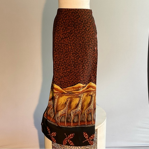 Russell Kemp, Sz 18, Animal Print, Lined Maxi Skirt, Side Buttons, Elastic Waist - Picture 11 of 11